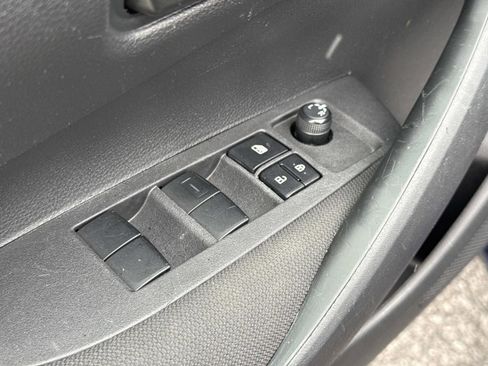 Used 2024 Toyota Corolla LE image 21