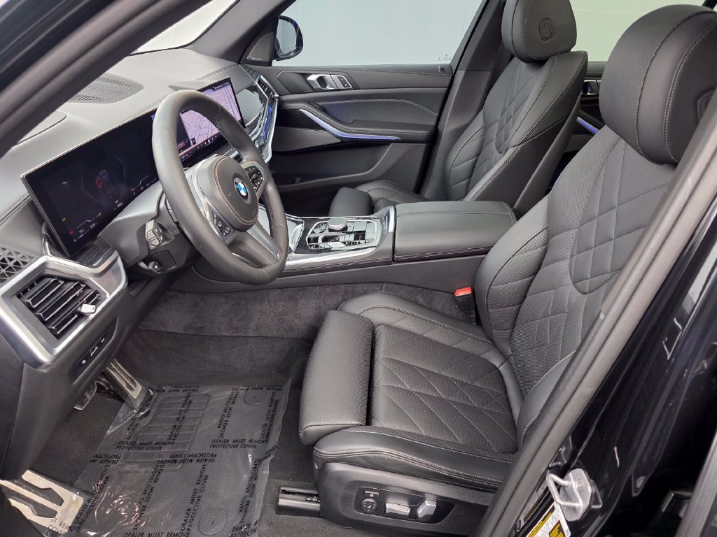 Used 2024 BMW X5 xDrive40i w/ M Sport Package AWD/4WD image 9