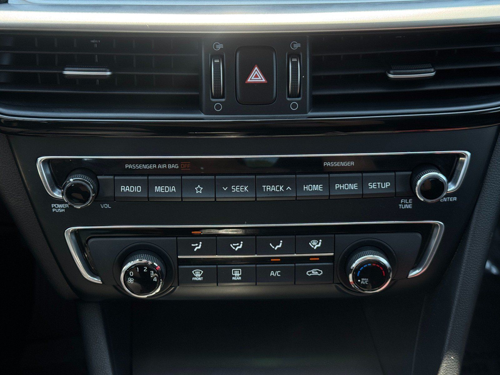 Used 2020 Kia Optima LX FWD image 24