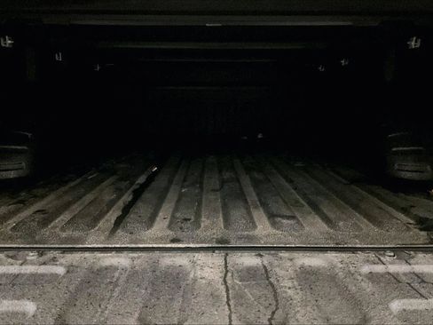 Used 2022 Ford F450 Platinum w/ FX4 Off-Road Package image 33