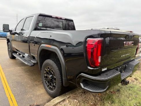 Used 2021 GMC Sierra 2500 Denali w/ Technology Package image 4