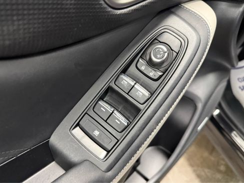 Used 2023 Subaru Forester Limited AWD/4WD image 22