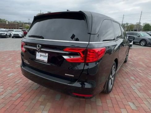 Certified 2023 Honda Odyssey Touring image 2