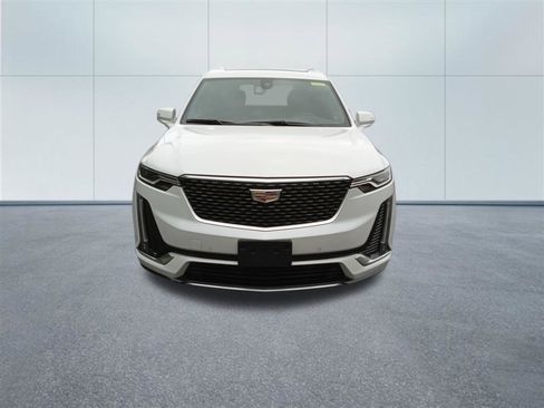 Used 2024 Cadillac XT6 Premium Luxury w/ Technology Package AWD/4WD image 5