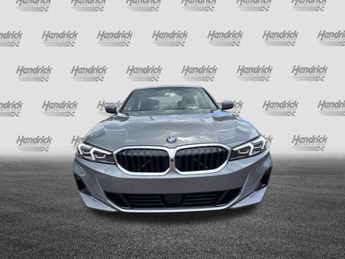 Certified 2025 BMW 330i Sedan RWD image 3