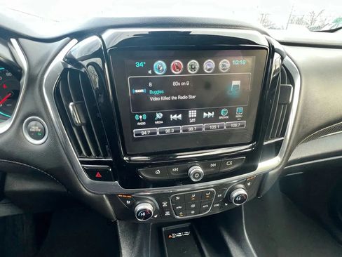 Used 2019 Chevrolet Traverse Premier AWD/4WD image 17
