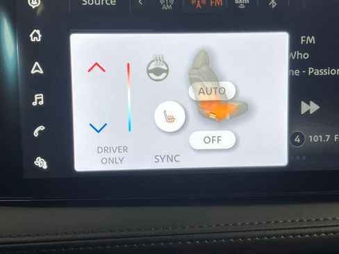 Used 2023 Nissan Ariya AWD image 20