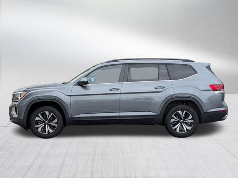 Used 2024 Volkswagen Atlas SE AWD/4WD image 4