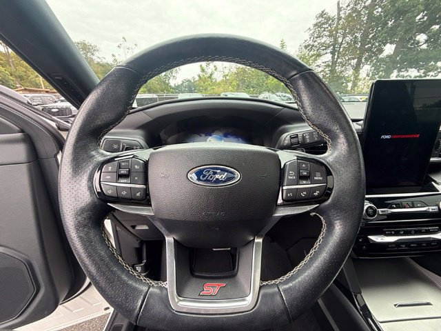 Used 2022 Ford Explorer ST w/ Equipment Group 401A AWD/4WD image 18