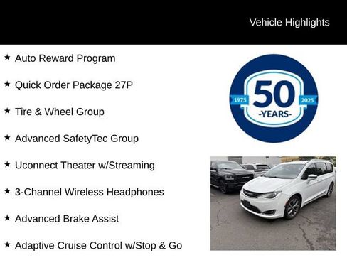 Used 2018 Chrysler Pacifica Limited w/ Tire & Wheel Group FWD image 5