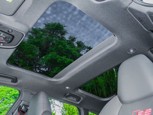 Used 2026 Audi RS 6 performance image 27