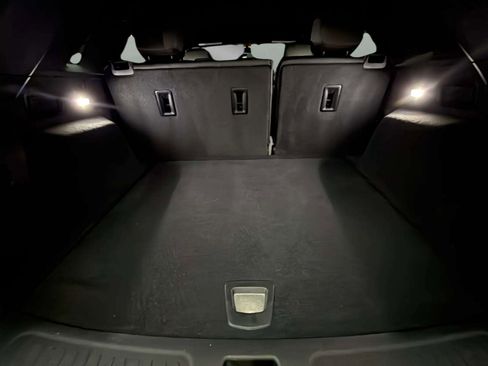 Used 2022 Cadillac XT5 Luxury image 35