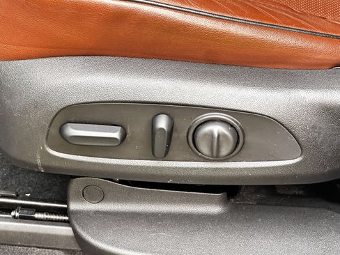 Used 2018 Chevrolet Traverse High Country image 23