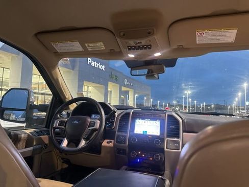Used 2019 Ford F350 Lariat w/ Lariat Ultimate Package AWD/4WD image 31