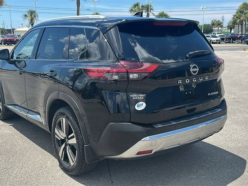 Used 2022 Nissan Rogue Platinum w/ Head-Up Display Package FWD image 3