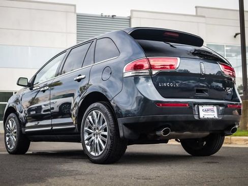 Used 2013 Lincoln MKX AWD image 17