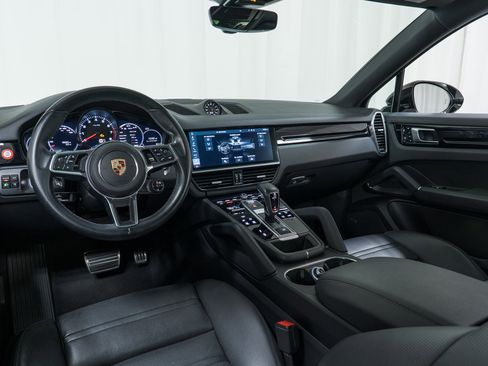 Certified 2020 Porsche Cayenne S image 19
