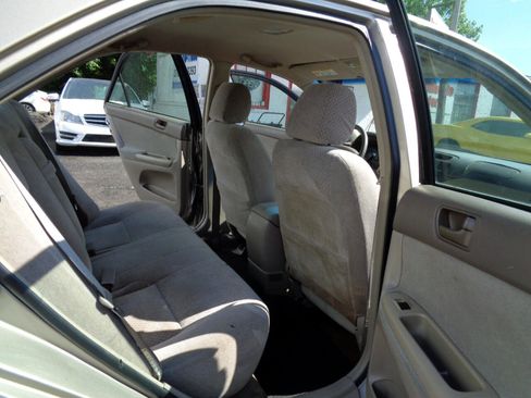 Used 2003 Toyota Camry LE image 17