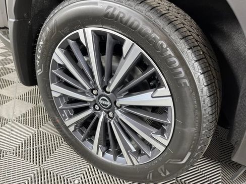 New 2026 Nissan Pathfinder Platinum FWD image 16