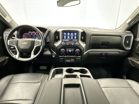 Used 2022 Chevrolet Silverado 1500 LT w/ Z71 Off-Road Package AWD/4WD image 16