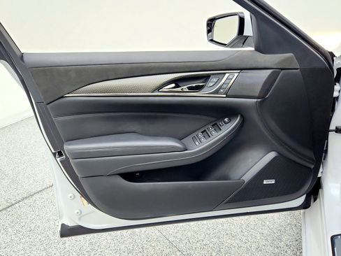 Used 2019 Cadillac CTS V w/ Luxury Package image 21