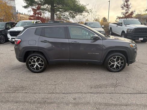 Certified 2024 Jeep Compass Limited w/ Sun and Sound Group image 23