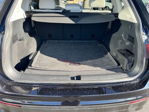 Used 2019 Volkswagen Tiguan SE image 21
