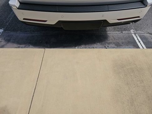 Used 2019 Lincoln Navigator Reserve AWD/4WD image 6