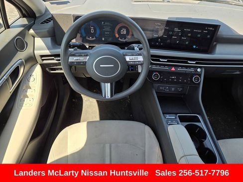 Used 2024 Hyundai Sonata SEL FWD image 15