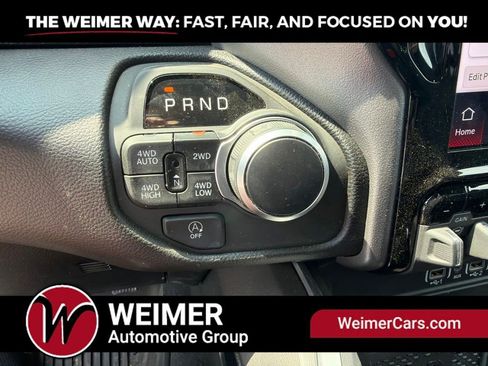 Used 2025 RAM 1500 Big Horn AWD/4WD image 39