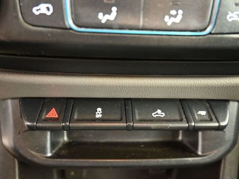 Used 2018 Chevrolet Colorado W/T w/ WT Convenience Package image 14