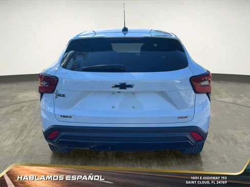 Certified 2024 Chevrolet Trax RS w/ Driver Confidence Package image 5