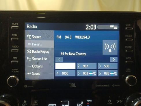 Used 2021 Toyota Highlander Limited image 12