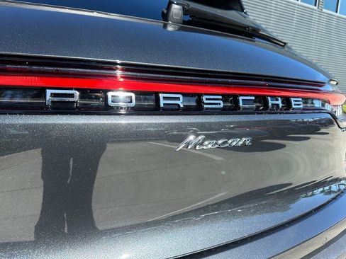Used 2026 Porsche Macan image 14