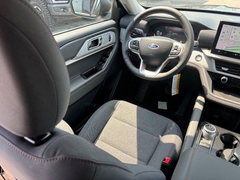 New 2026 Ford Explorer Active AWD/4WD image 15