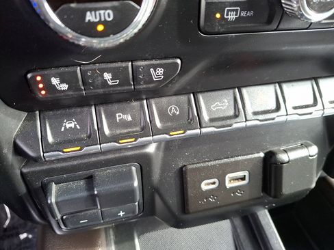 Used 2020 GMC Sierra 1500 SLT w/ SLT Premium Plus Package image 25