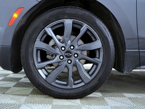 Used 2022 Chevrolet Equinox RS w/ Infotainment Package FWD image 12