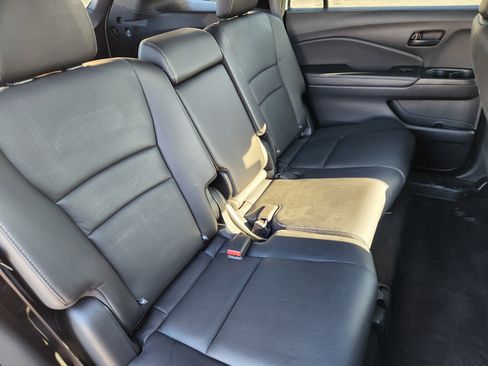 Certified 2023 Honda Passport EX-L image 16