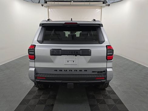 Used 2026 Toyota 4Runner TRD Off-Road Premium AWD/4WD image 5