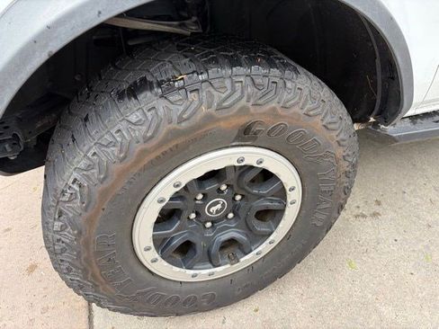 Certified 2022 Ford Bronco Badlands AWD/4WD image 8