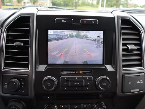 Used 2018 Ford F150 XLT w/ Equipment Group 302A Luxury AWD/4WD image 23