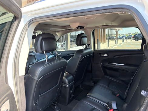 Used 2015 Dodge Journey Limited w/ Sun/Sound & Wheel Group FWD image 4