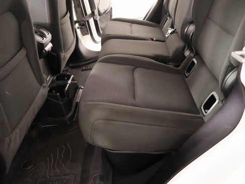 Used 2023 Jeep Gladiator Willys image 11