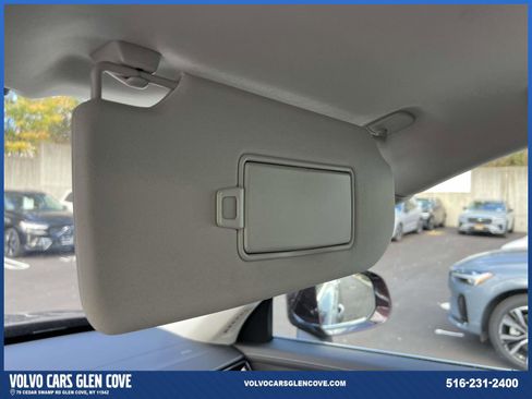 Certified 2025 Volvo XC90 B5 Core w/ Climate Package image 30