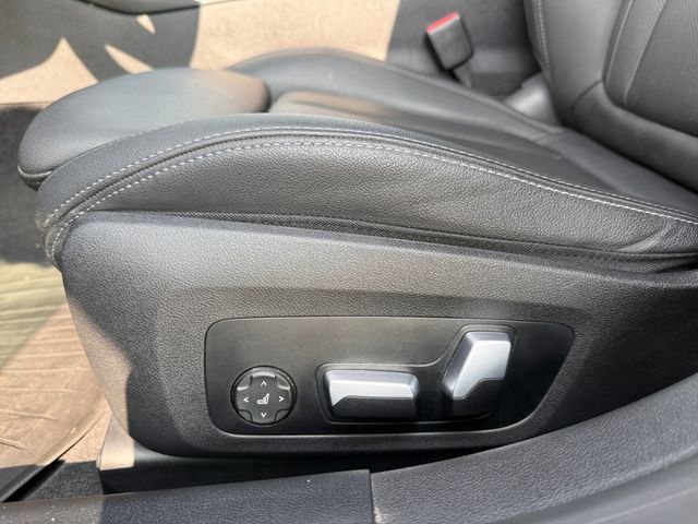 Certified 2023 BMW i4 eDrive35 w/ Premium Package RWD image 32