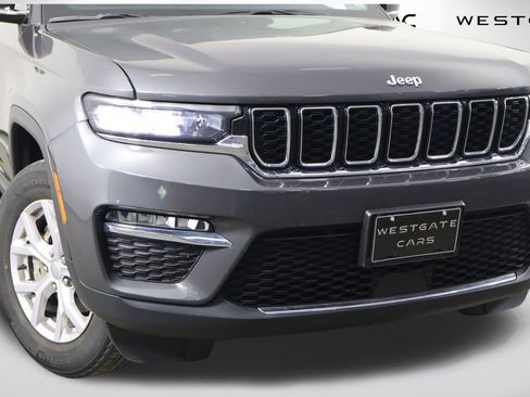 Used 2022 Jeep Grand Cherokee Limited image 44