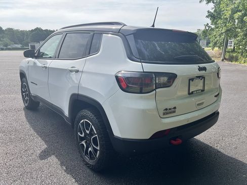 Certified 2025 Jeep Compass Trailhawk w/ Trailhawk Elite Group AWD/4WD image 5