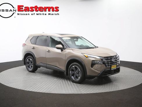 Used 2024 Nissan Rogue SV w/ SV Premium Package FWD image 48