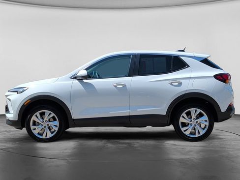 Used 2024 Buick Encore GX Preferred w/ Comfort Package AWD/4WD image 4