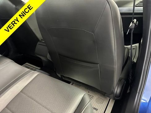 Used 2024 Volkswagen Jetta SE FWD image 32